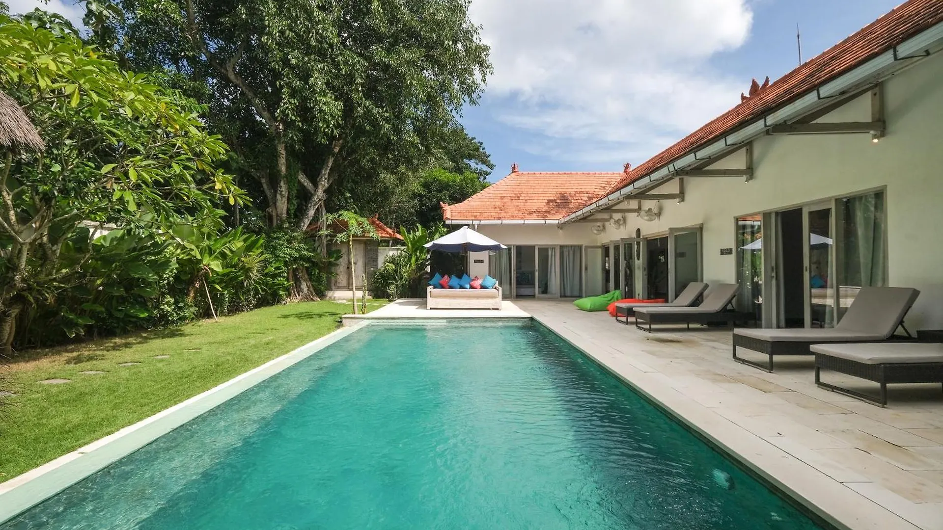 Secret Oasis Villa Bingin contacts